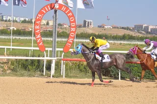 FAZIL AĞA